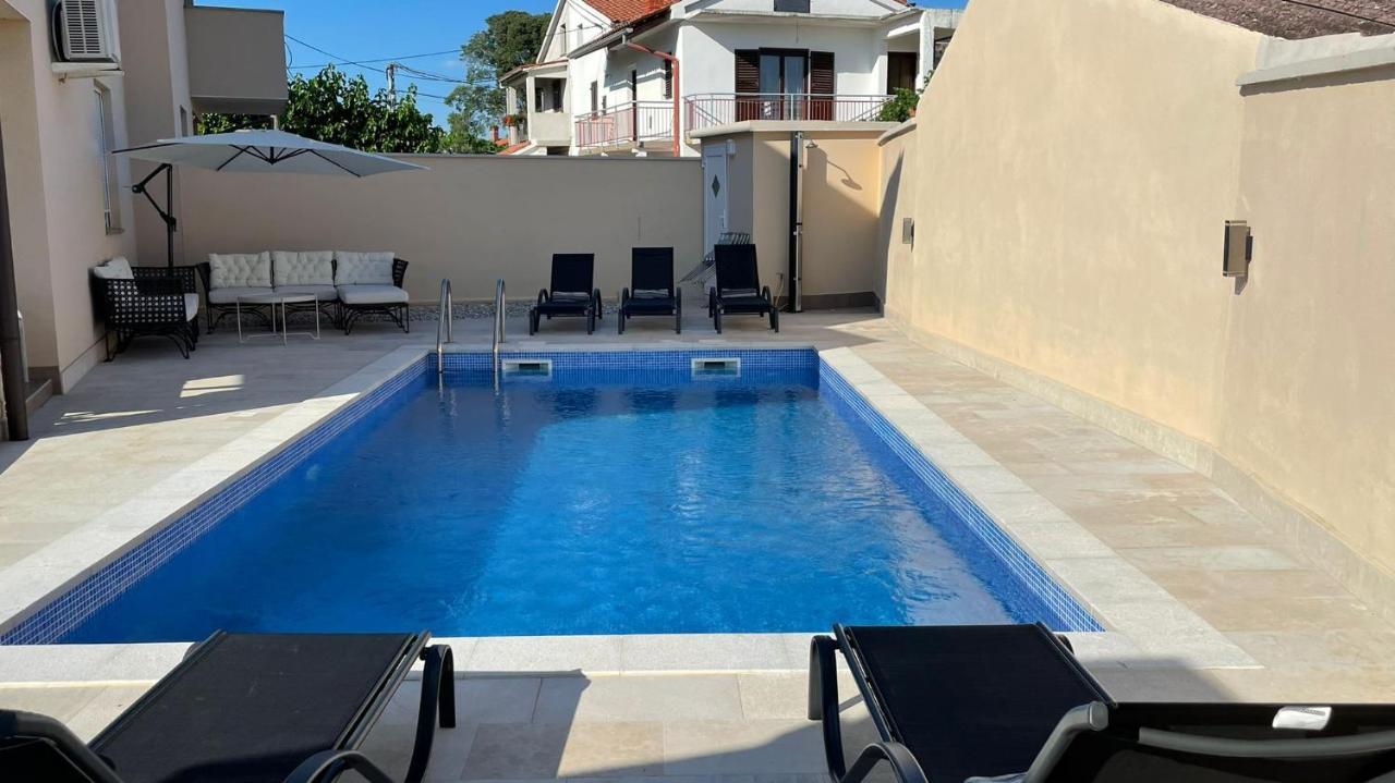 Villa Queen Jelena Galižana Esterno foto